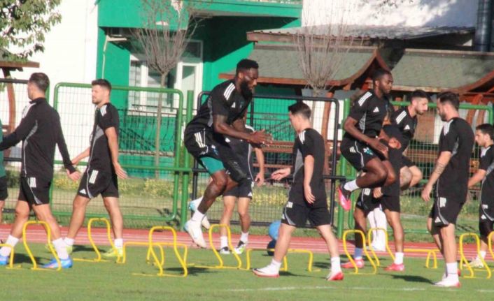 Kocaelispor, Kayserispor maçı öncesi taraftara açık antrenman