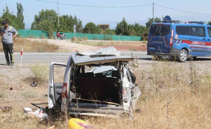 Konya’daki hafif ticari araç kazasında 2 kişi kurtarılamadı