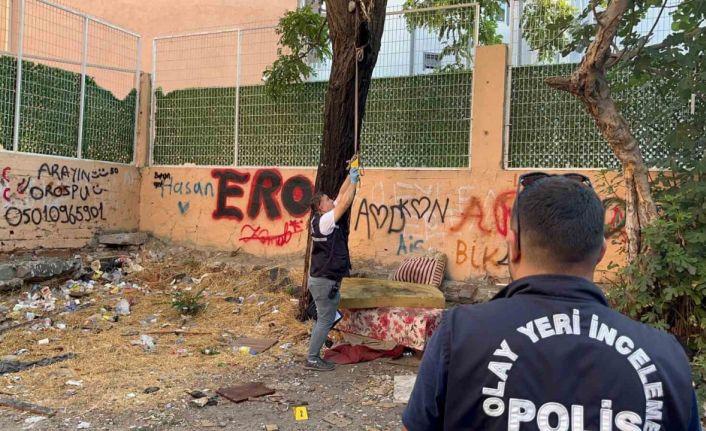 Köpek gezdirmeye çıkarken, ipten adam aldı