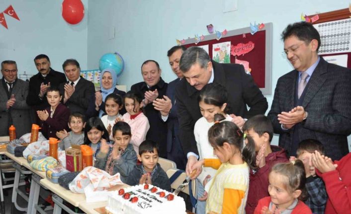 Köy okulları yenileniyor