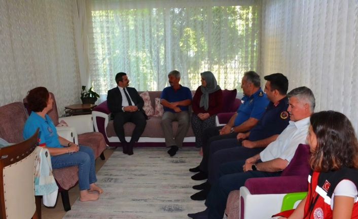 Köyceğiz Kaymakamı Kumcu, şehit ailelerini unutmadı