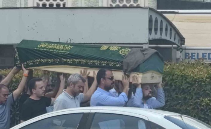 Kreş havuzunda fenalaşan Berra, gözyaşlarıyla toprağa verildi