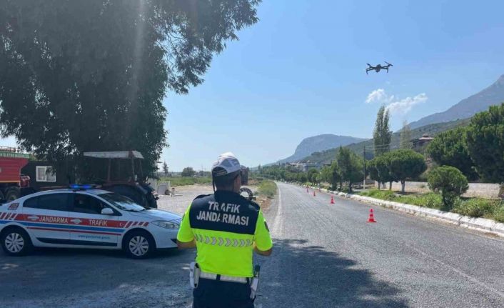 Kural tanımaz sürücüler havadan görüntülendi