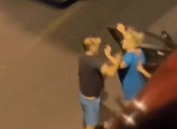 Kuşadası’nda ilginç kavga, 2 kadın bir erkek mahalleyi ayağa kaldırdı