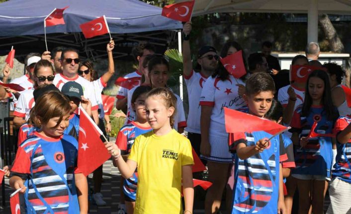 Kuşadası’nda Zafer Bayramı coşkusu tenis turnuvasıyla kutlanıyor
