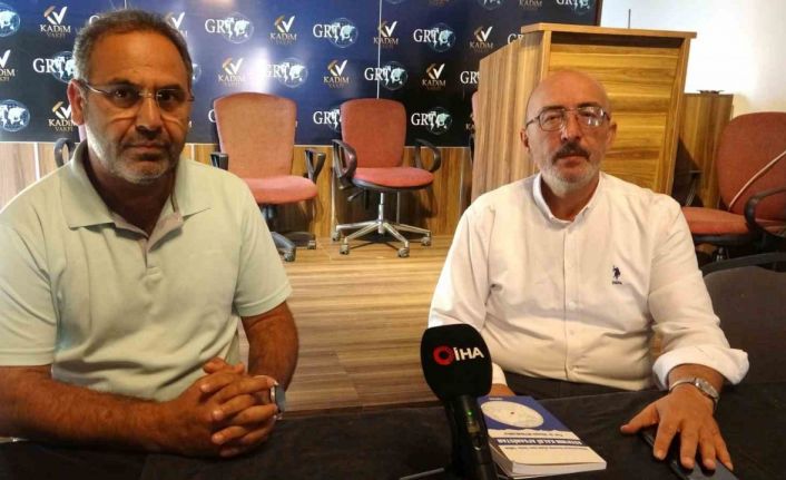 Kütahya Kadim Vakfı Başkanı Mustafa Önsay’dan "Bereketli Hilal" umre yolculuğu