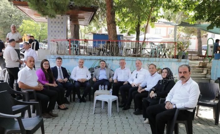 Kütahya Valisi Işın, Simav’da hayır yemeğine katıldı