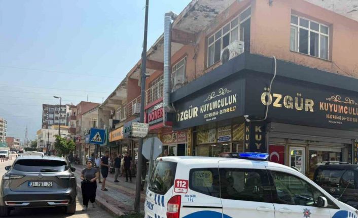 Kuyumcu soygunu esnafın uyanıklığıyla başarısız sonuçlandı