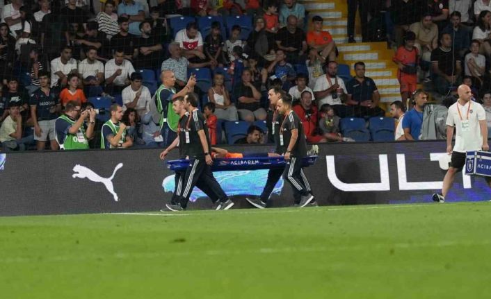 Leo Duarte, sakatlanarak oyuna devam edemedi