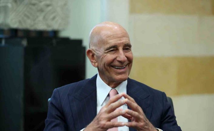 Lübnan’da gazetecilere "hayvani" diyen ABD’li Barrack, özür diledi