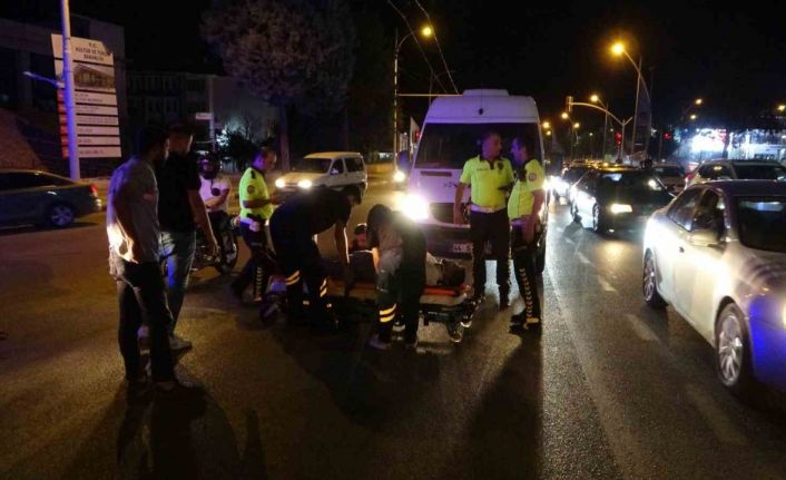 Malatya’da motokurye kazada yaralandı