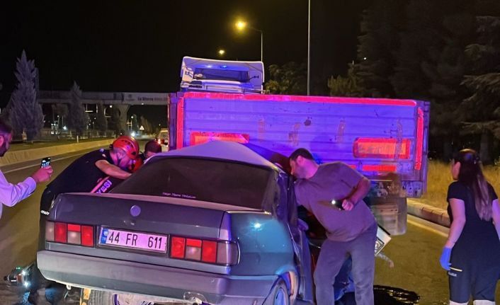 Malatya’da tır ile otomobil çarpıştı: 1 yaralı