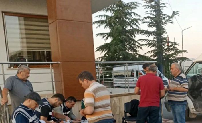 Maliyenin gelir uzmanları hasılat tespit denetimleri için sahada