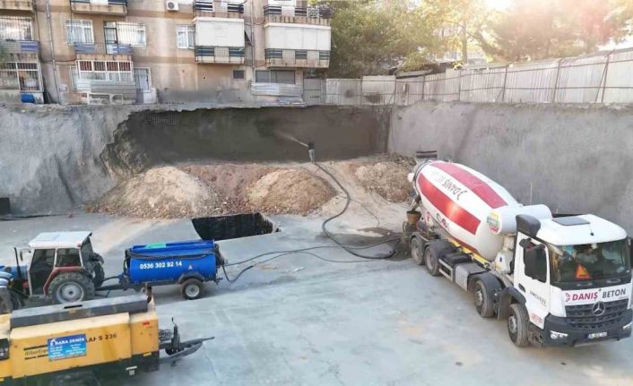 Maltepe’de inşaat yanındaki apartman tedbir amaçlı boşaltıldı