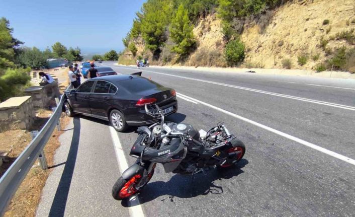 Manavgat’ta 4 araçlı zincirleme kaza: 1 yaralı