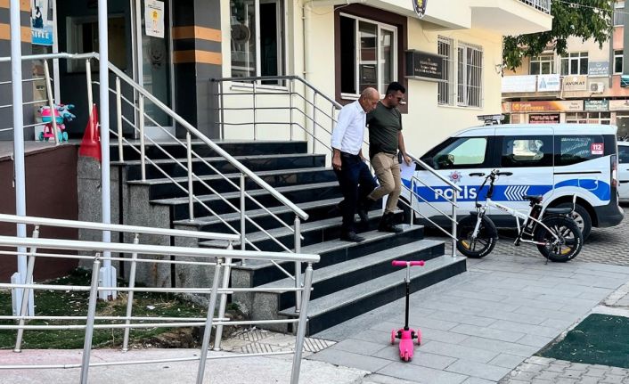 Manisa’da 2 kişinin öldüğü kazada otobüs sürücüsü tutuklandı