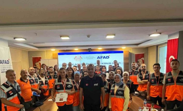 Manisa’da Destek AFAD Gönüllülerine kimlik kartları teslim edildi