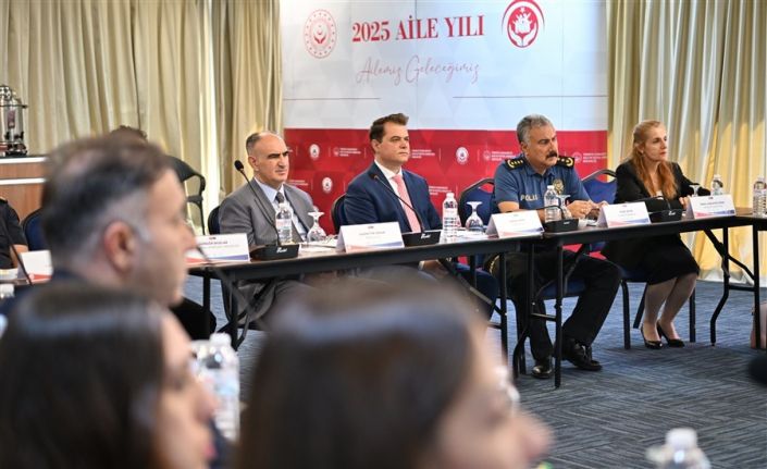 Manisa’da Geçici Koruyucu Aile Modeli tanıtıldı