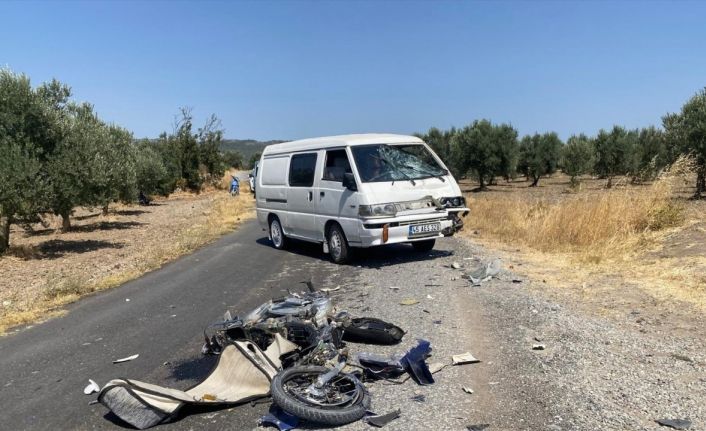 Manisa’da motosiklet araçla kafa kafaya çarpıştı: 1 ölü