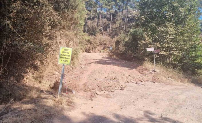 Marmaris Turgut Şelalesi yolunda bakım çalışmaları başladı