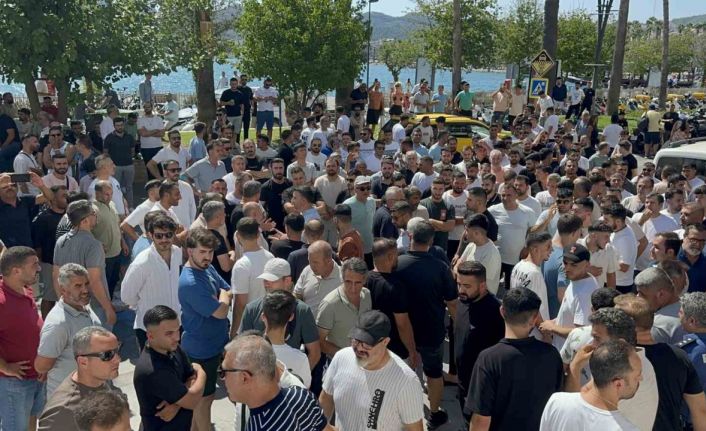 Marmaris’te Kapalıçarşı esnafı kesilen cezaları protesto etti