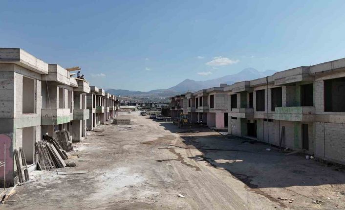 Melikgazi’nin Altınoluk Bahçeli Ev Projesi hızla yükseliyor