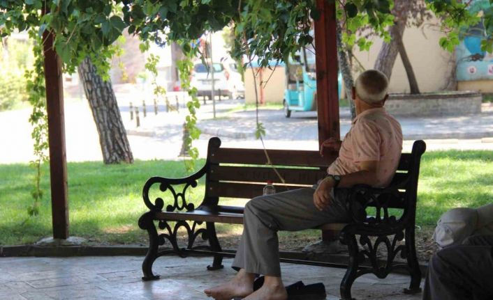 Menteşe’de kavurucu sıcak etkili oluyor