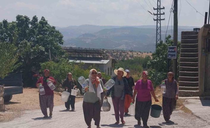 Mersin Mut’un kırsal mahalleleri su sorununa çözüm istedi