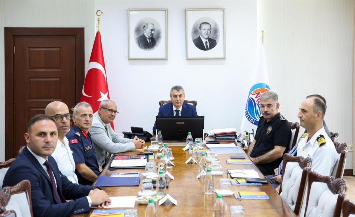 Mersin’de güvenlik ve asayiş tedbirleri masaya yatırıldı