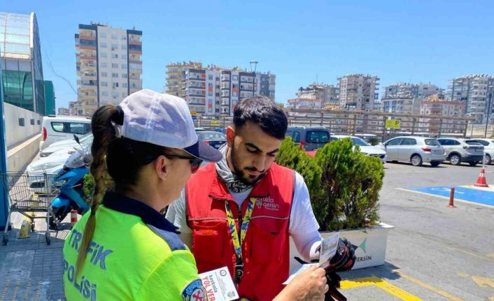 Mersin’de motokuryelere trafik eğitimi