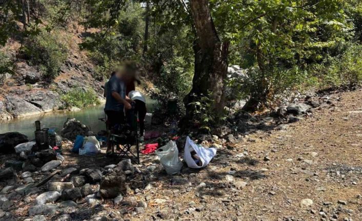 Mersin’de ormanlık alana izinsiz girenlere ceza kesildi