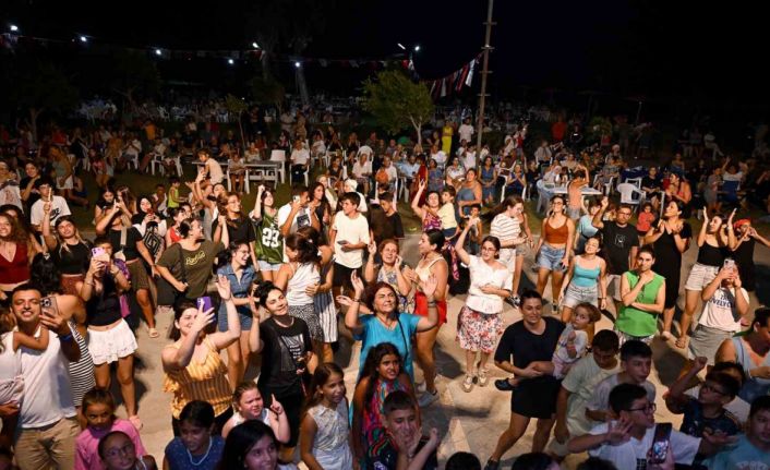 Mersin’de yazın son günleri konserlerle şenlendi