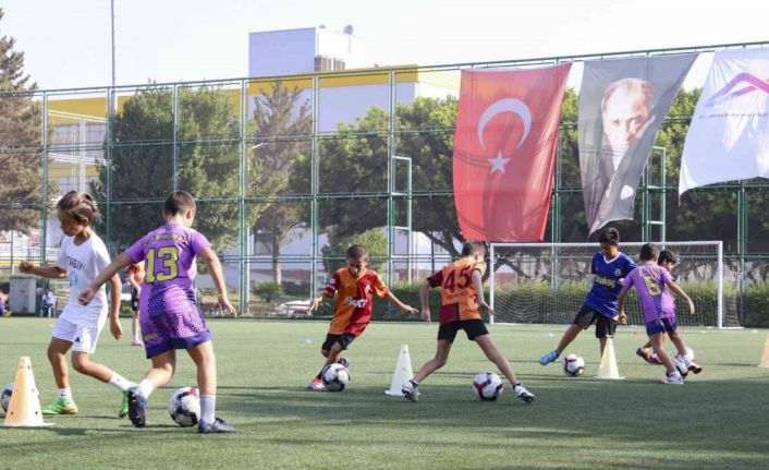 Mersin’de yıl boyu ücretsiz futbol kursu