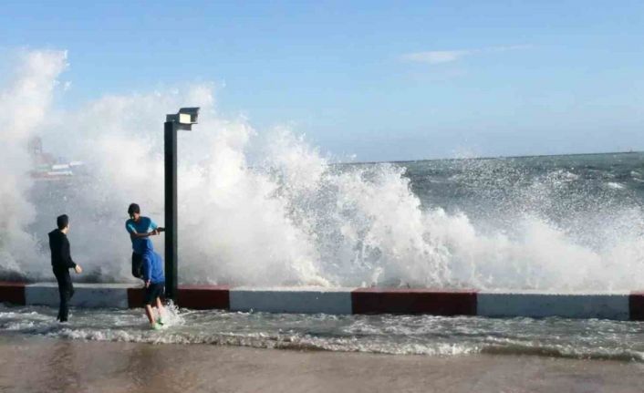 Meteorolojiden Fethiye-Finike arasında fırtına uyarısı