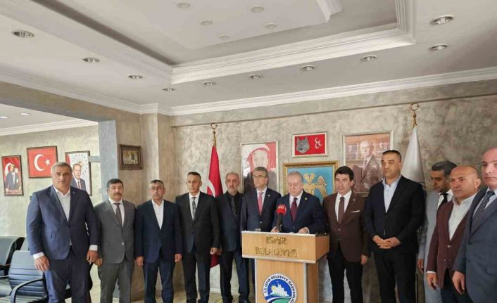 MHP heyeti, İspir’de heyelan bölgesinde