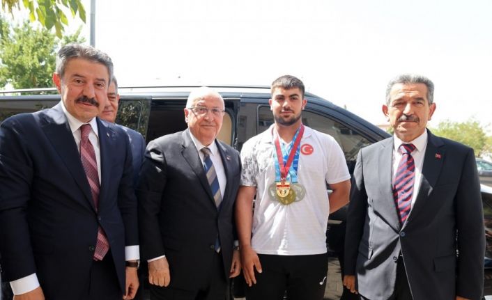 Millî Savunma Bakanı Güler, Şırnak’ta denetim ve incelemelerde bulundu