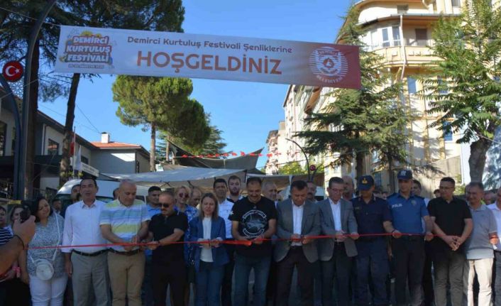 Milli mücadelenin şehri Demirci’de ’Kurtuluş Festivali’ başladı