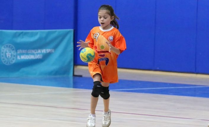 Mini Minikler Hentbol Türkiye Şampiyonası Sivas’ta başladı