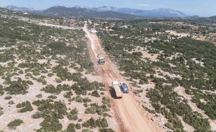 Muğla Büyükşehir’den Menteşe kırsalına 36,5 Milyon TL’lik yol yatırımı
