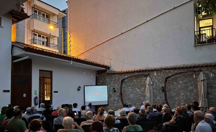 Muğla’da 100 Yaş Evi Üyeleri Yazlık Sinema Günleri’nde buluştu