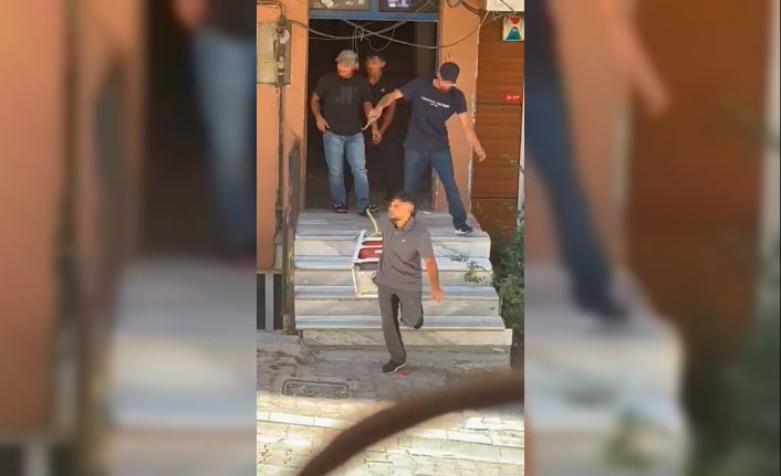 Mühürlü apartmandan hırsızlık yapan şahısların açıklaması pes dedirtti