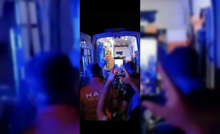 Muş’ta dağlık alanda ayağı kırılan genç kurtarıldı