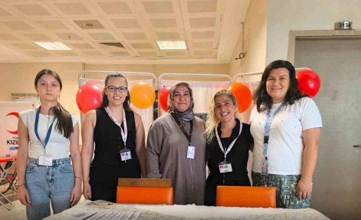 Nazilli Devlet Hastanesi’nde aşırı sıcaklara karşı vatandaşlar bilgilendirildi