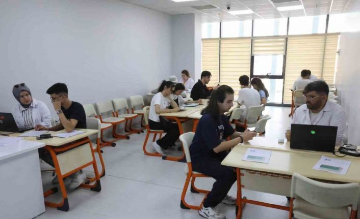 Öğrenciler en doğru tercihi uzman eğitimcilerle birlikte veriyor