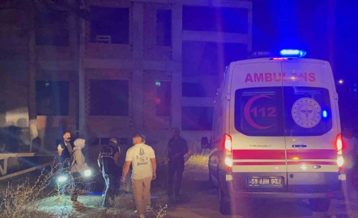 Ölen şahsın üzerinden biri telefonunu diğeri banka kartını çalmış