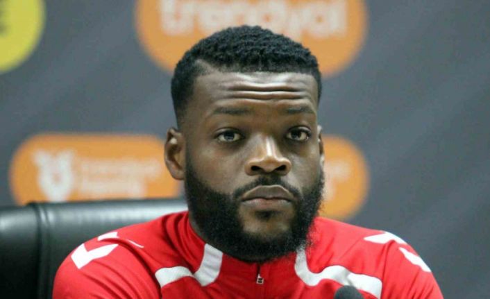Olivier Ntcham: "UEFA Avrupa Ligi’nde olmak bizim için büyük zevk"