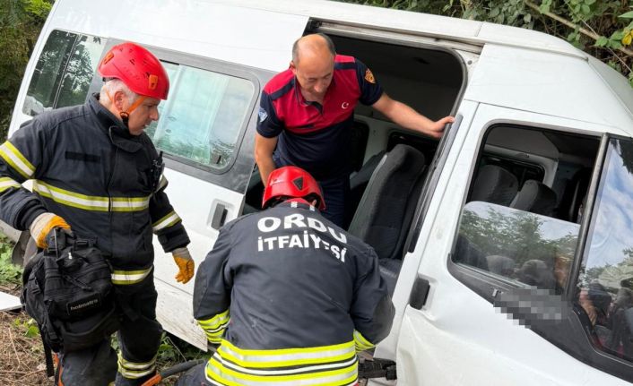 Ordu’daki servis minibüsü kazasında yaralı sayısı 16’ya yükseldi