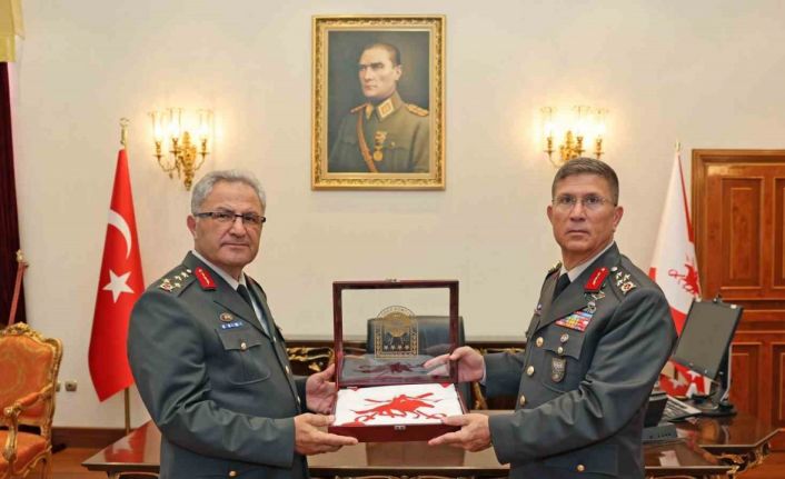 Orgeneral Tokel, 1. Ordu Komutanlığı görevini Korgeneral Ersay’a devretti