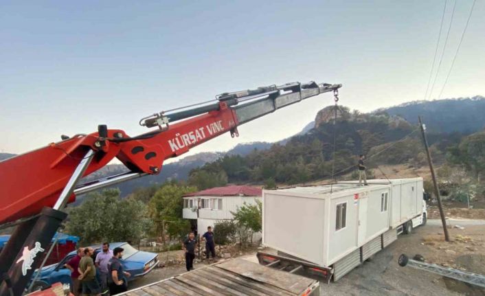 Orman yangınında evleri yananlar için konteynerler yerleştirilmeye başlandı