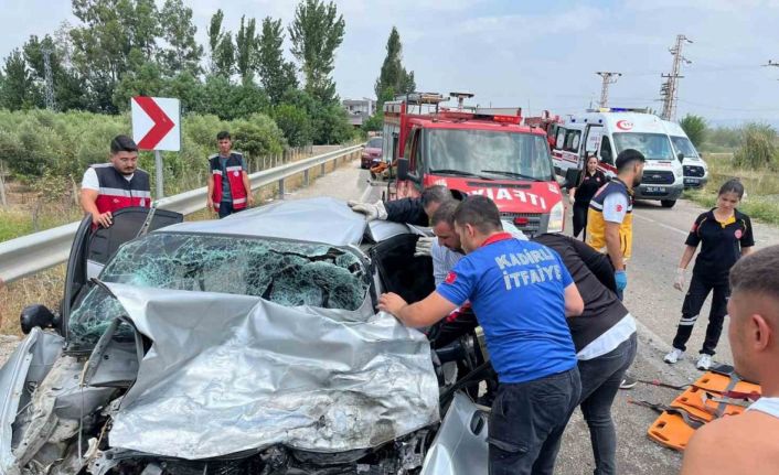 Osmaniye’de otomobiller kafa kafaya çarpıştı: 1 ölü, 1 yaralı